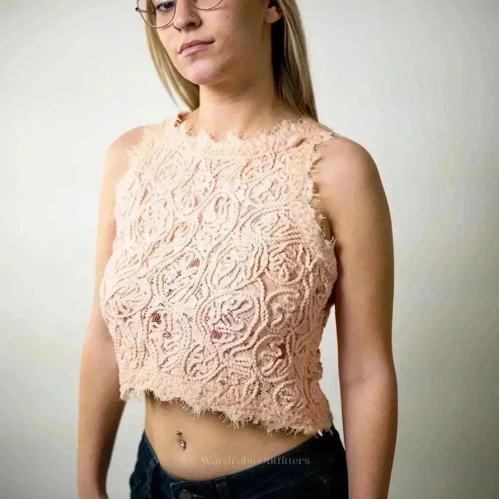 Blush Rose Pink Eyelash Woven Crochet Lace Cropped Tank Top - M - Picture 1 of 5